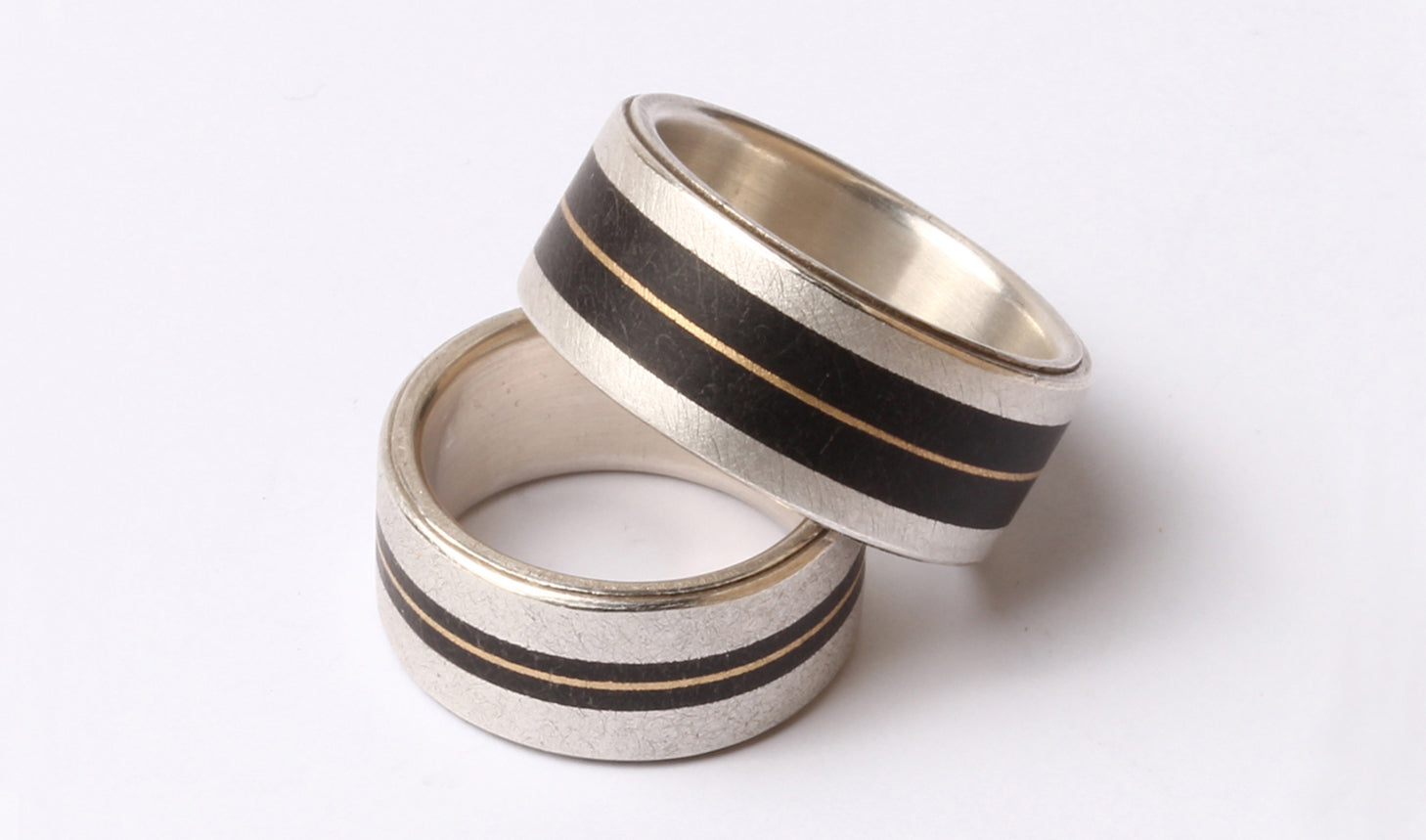 Freundschaftsringe, Eheringe ... Silber, Ebenholz und Gold von Lucas Küpper