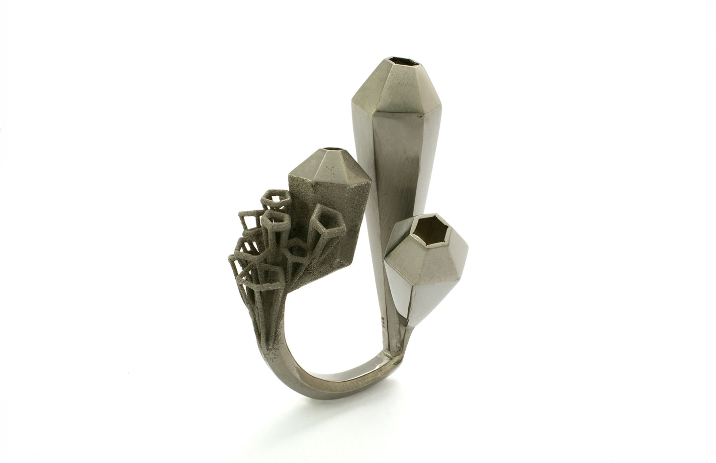 Schmuck von Michaela Binder, Ulrike Hamm, Anke Hennig, Yoko Shimizu und Claudia Hoppe.