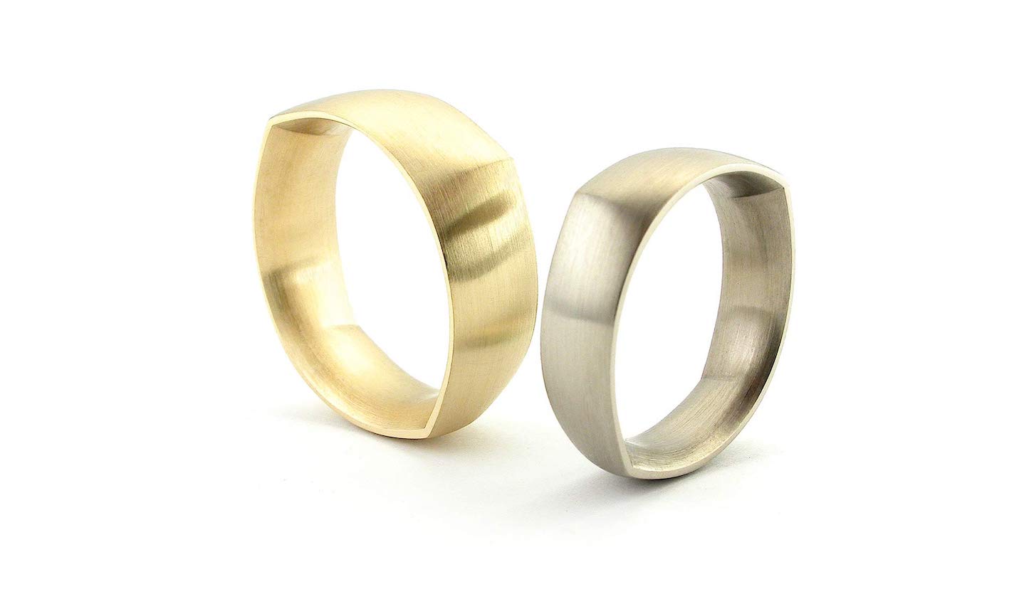 SUAVE von Vincent van Hees. Modelle in verschiedenen Goldlegierungen und Platin erhältlich.